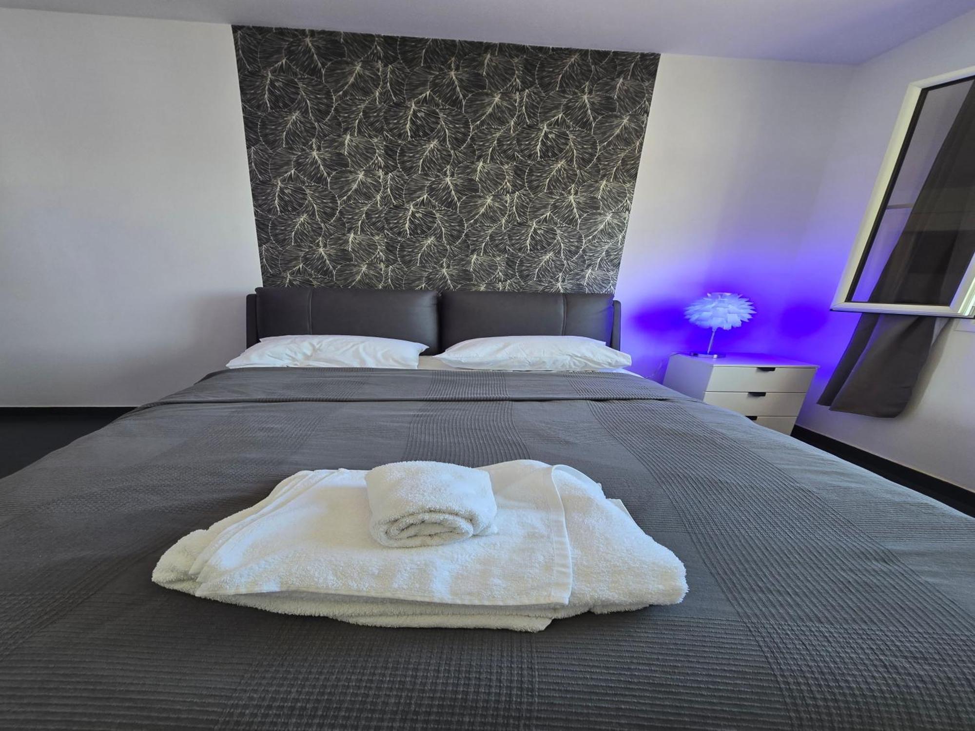 Golden Bay Deluxe Holiday Apartment Protaras Dış mekan fotoğraf
